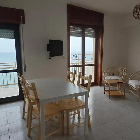 Apartment Attico Su Mare